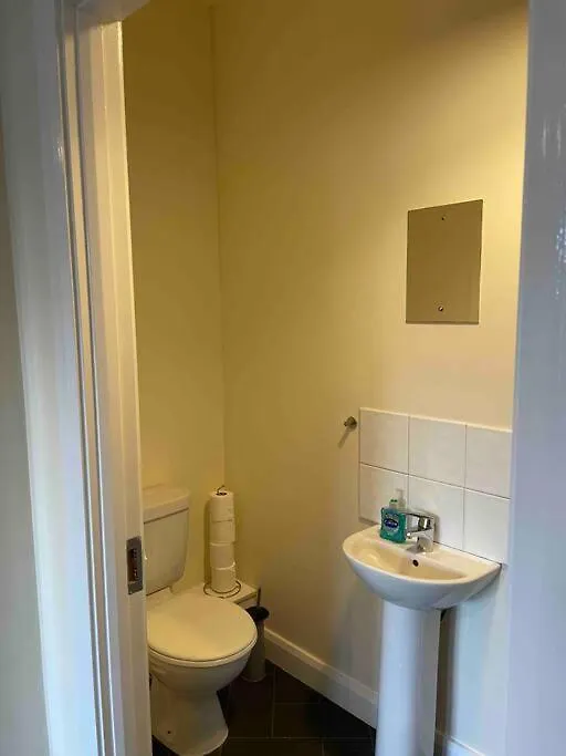 Villa Close To Belfast City Centre.Modern Opened Planned